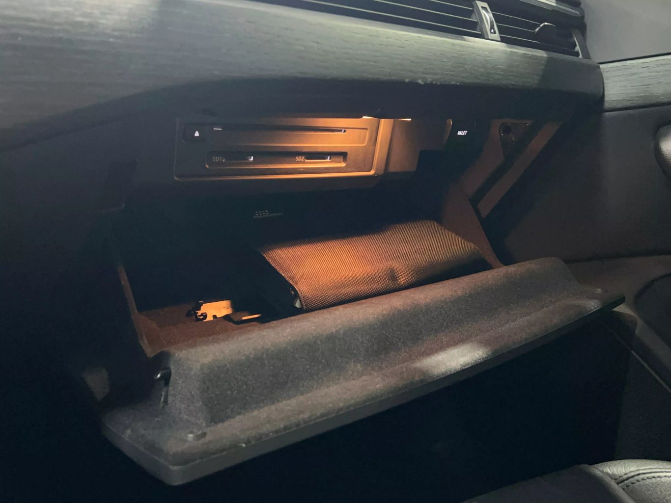 2018 AUDI A4 SEDAN 4-CYL, TURBO, 2.0 LITER ULTRA PREMIUM SEDAN 4D