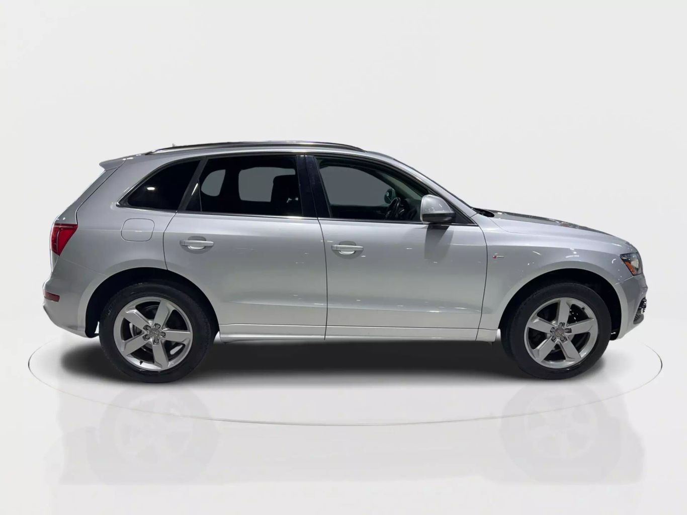2011 AUDI Q5 SUV V6, 3.2 LITER 3.2 QUATTRO PREMIUM PLUS SPORT UTILITY 4D