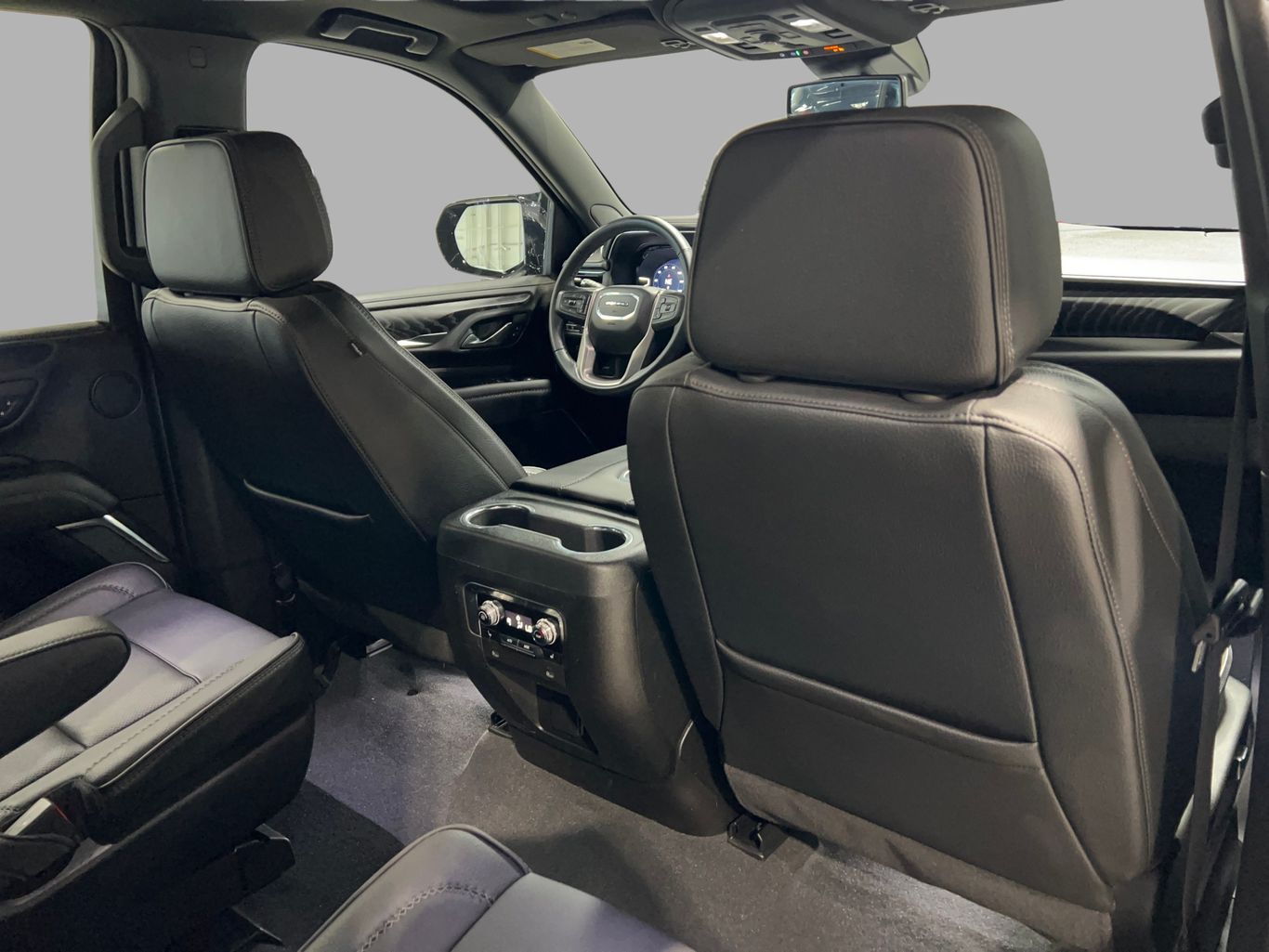 2024 GMC YUKON SUV V8, ECOTEC3, 6.2 LITER DENALI SPORT UTILITY 4D