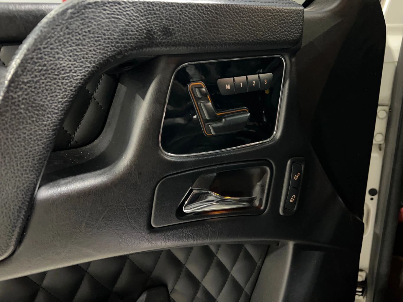2015 MERCEDES-BENZ G-CLASS SUV V8, TWIN TURBO, 5.5 LITER G 63 AMG SPORT UTILITY 4D