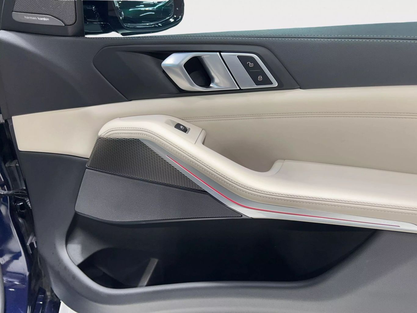 2022 BMW X5 SUV V8, TWIN TURBO, 4.4 LITER M50I SPORT UTILITY 4D