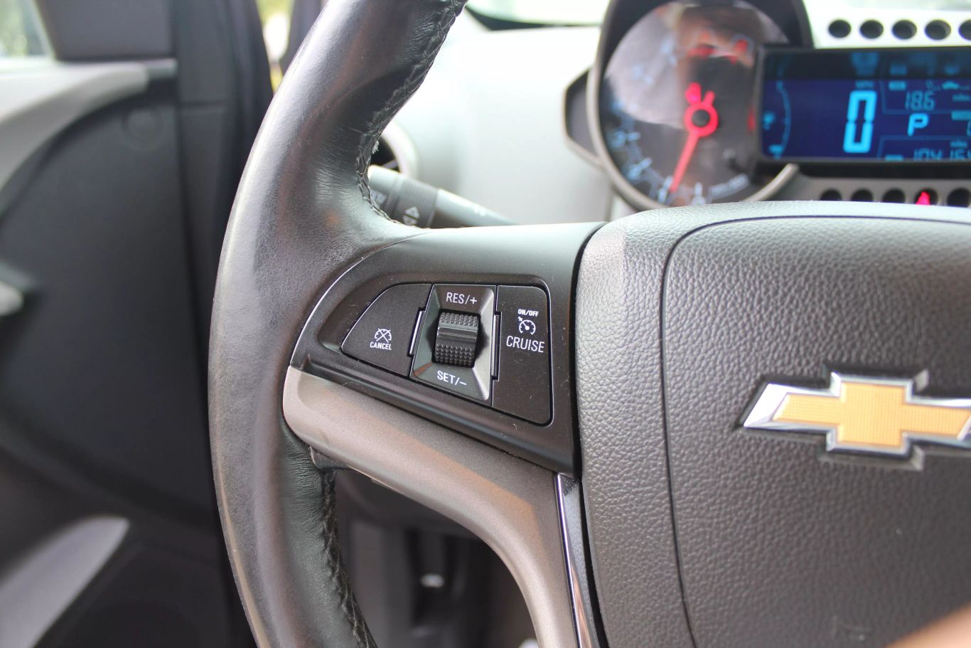 2014 Chevrolet Sonic Ltz Hatchback Sedan 4d - Image 20