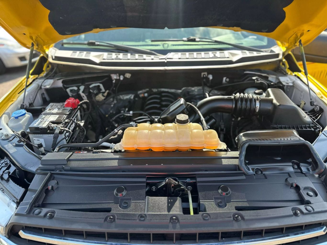 2018 FORD F150 SUPER CAB PICKUP V8, FLEX FUEL, 5.0 LITER XLT PICKUP 4D 6 1/2 FT - Tampa Motor Cars