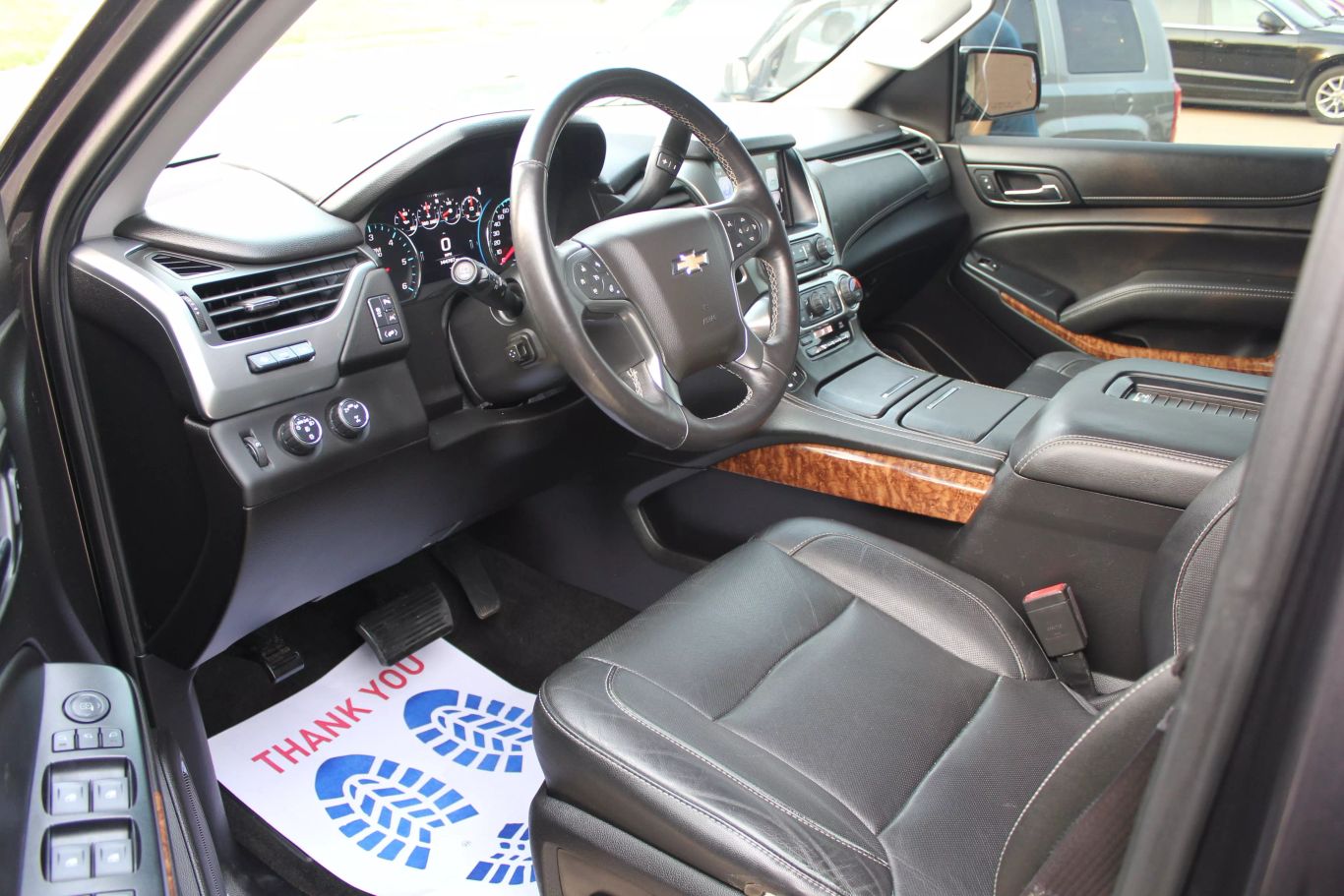 2017 Chevrolet Suburban Premier Sport Utility 4d - Image 10