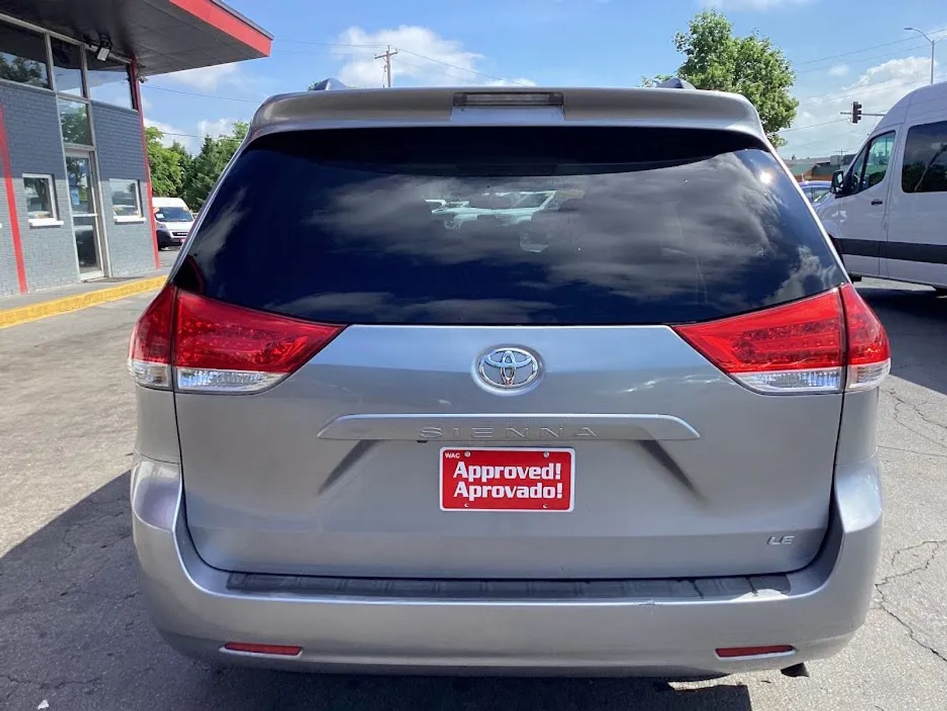 2011 Toyota Sienna - Image 9