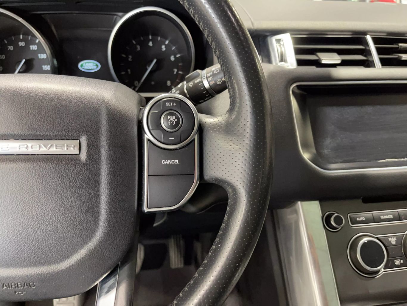 2017 LAND ROVER RANGE ROVER SPORT SUV V6, SUPERCHARGED, 3.0 LITER SE SPORT UTILITY 4D