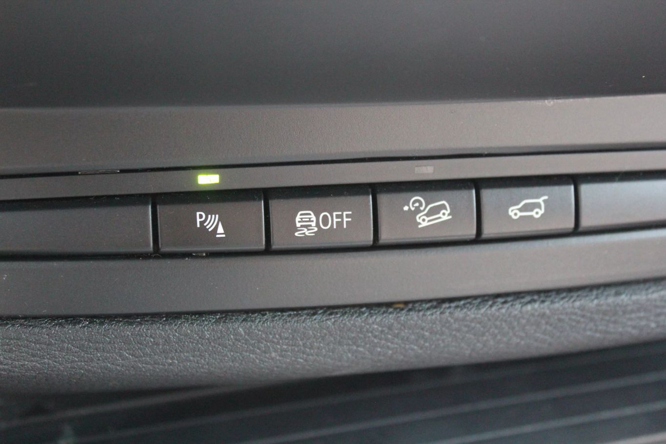 2012 Bmw X6 Xdrive35i Sport Utility 4d - Image 25