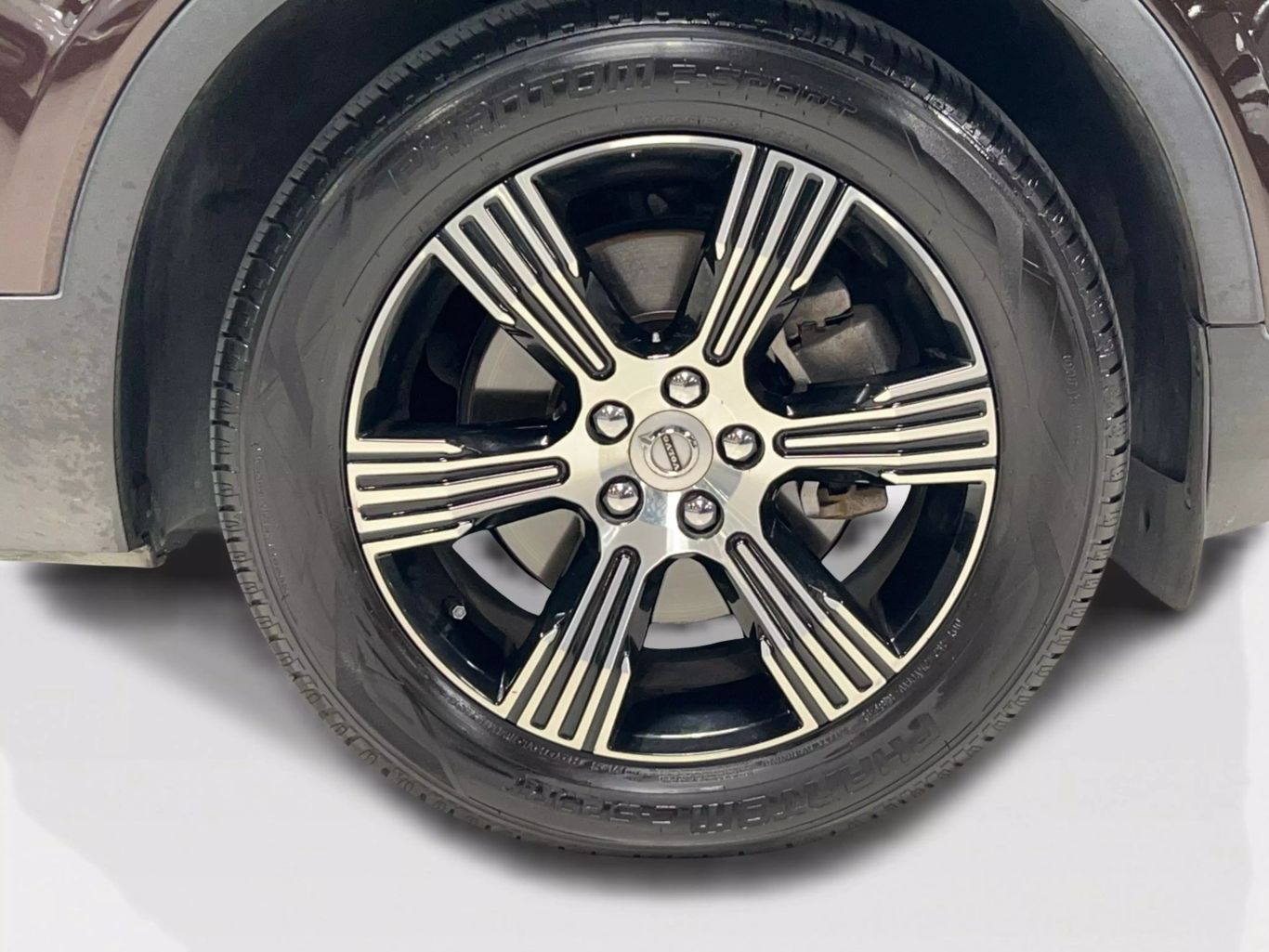 2019 VOLVO XC40 SUV 4-CYL, DRIVE-E, TURBO, 2.0 LITER T5 INSCRIPTION SPORT UTILITY 4D