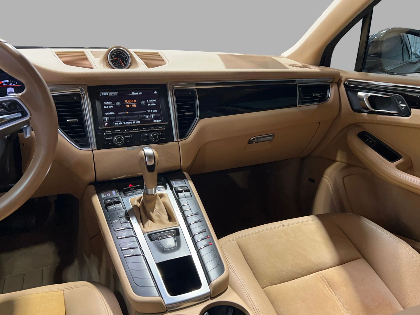 2015 PORSCHE MACAN SUV V6, TWIN TURBO, 3.0 LITER S SPORT UTILITY 4D