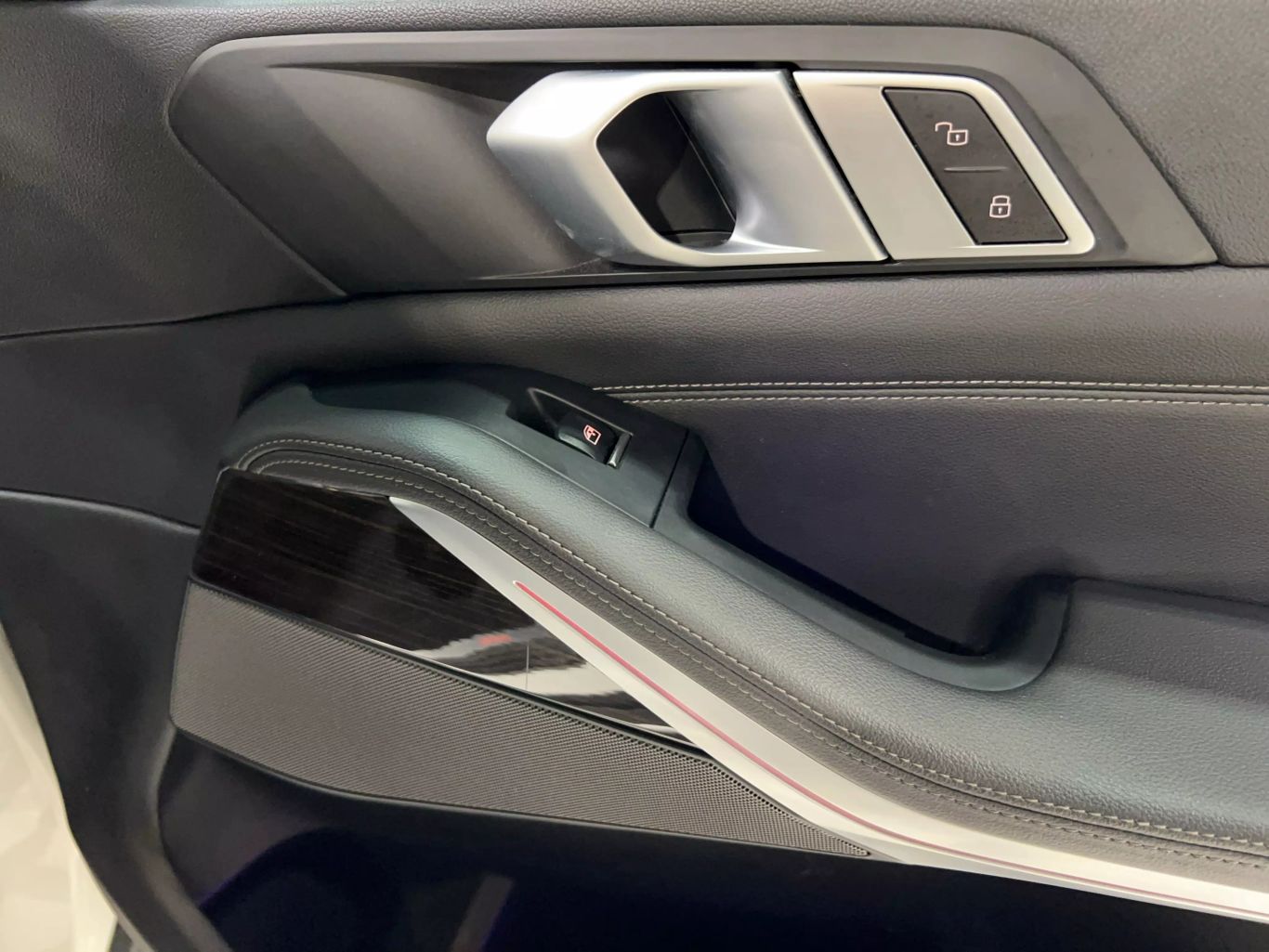 2019 BMW X5 SUV 6-CYL, TURBO, 3.0 LITER XDRIVE40I SPORT UTILITY 4D