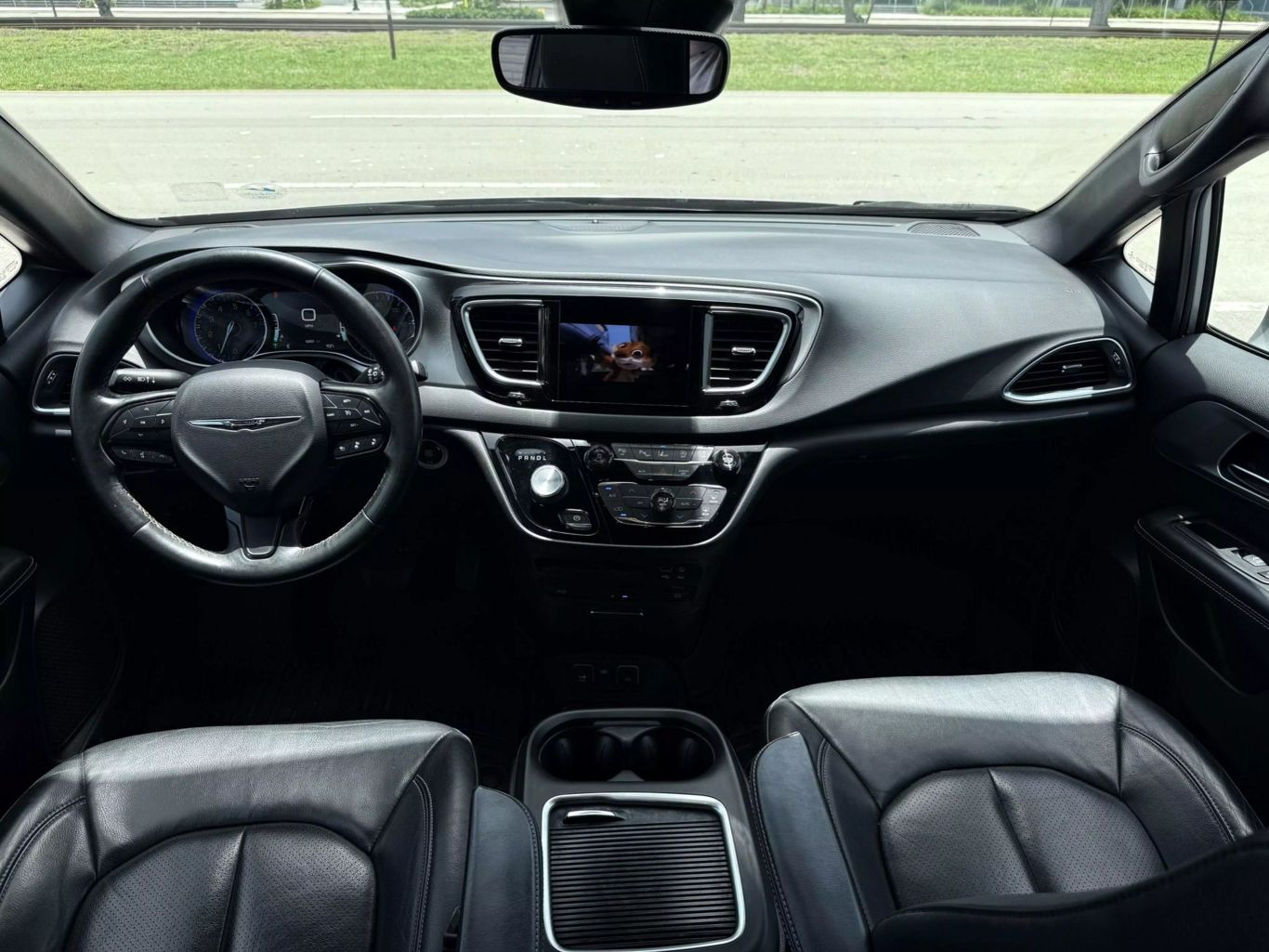 2019 CHRYSLER PACIFICA VAN V6, 3.6 LITER TOURING L PLUS MINIVAN 4D