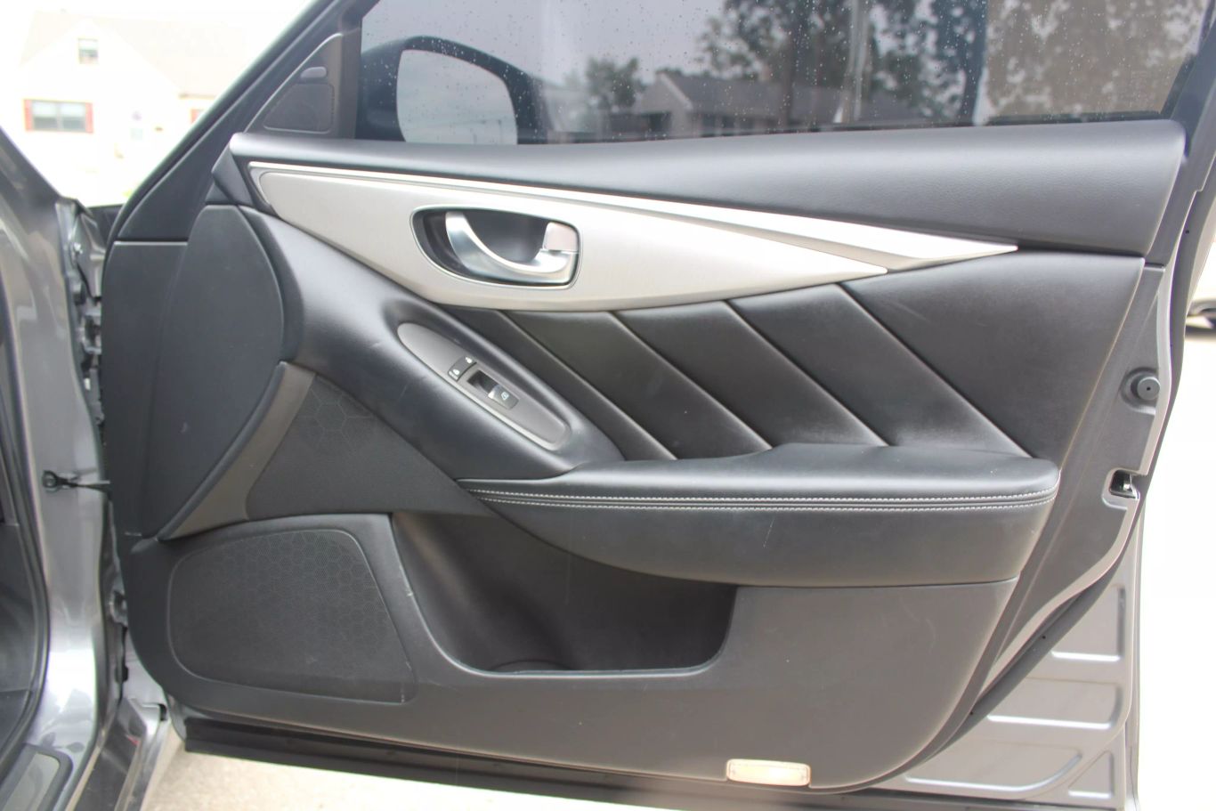 2021 Infiniti Q50 Luxe Sedan 4d - Image 18
