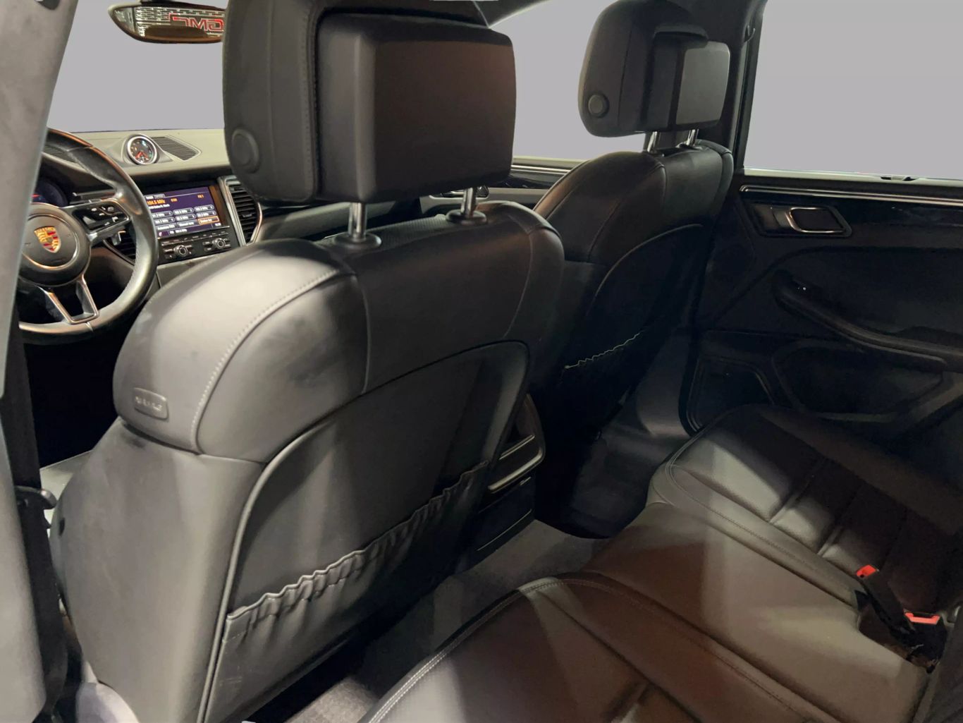 2015 PORSCHE MACAN SUV V6, TWIN TURBO, 3.6 LITER TURBO SPORT UTILITY 4D