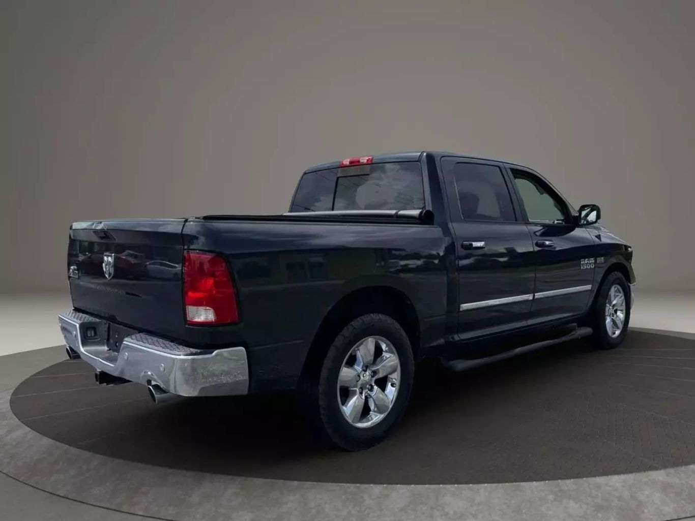 2016 RAM 1500 CREW CAB PICKUP V8, HEMI, 5.7 LITER SLT PICKUP 4D 5 1/2 FT