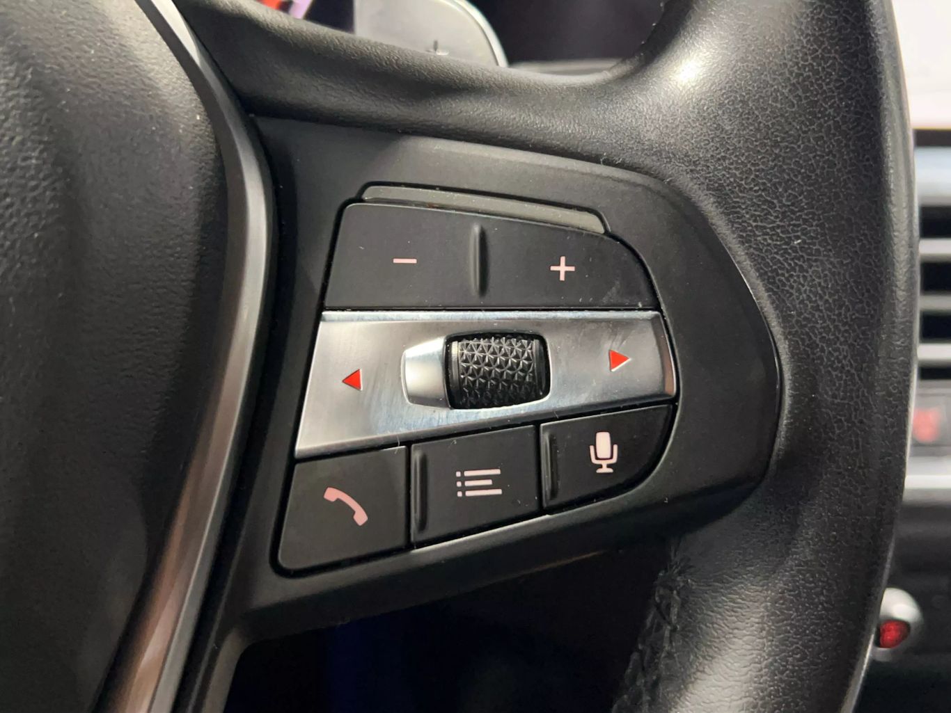 2019 BMW 3 SERIES SEDAN 4-CYL, TURBO, 2.0 LITER 330I XDRIVE SEDAN 4D