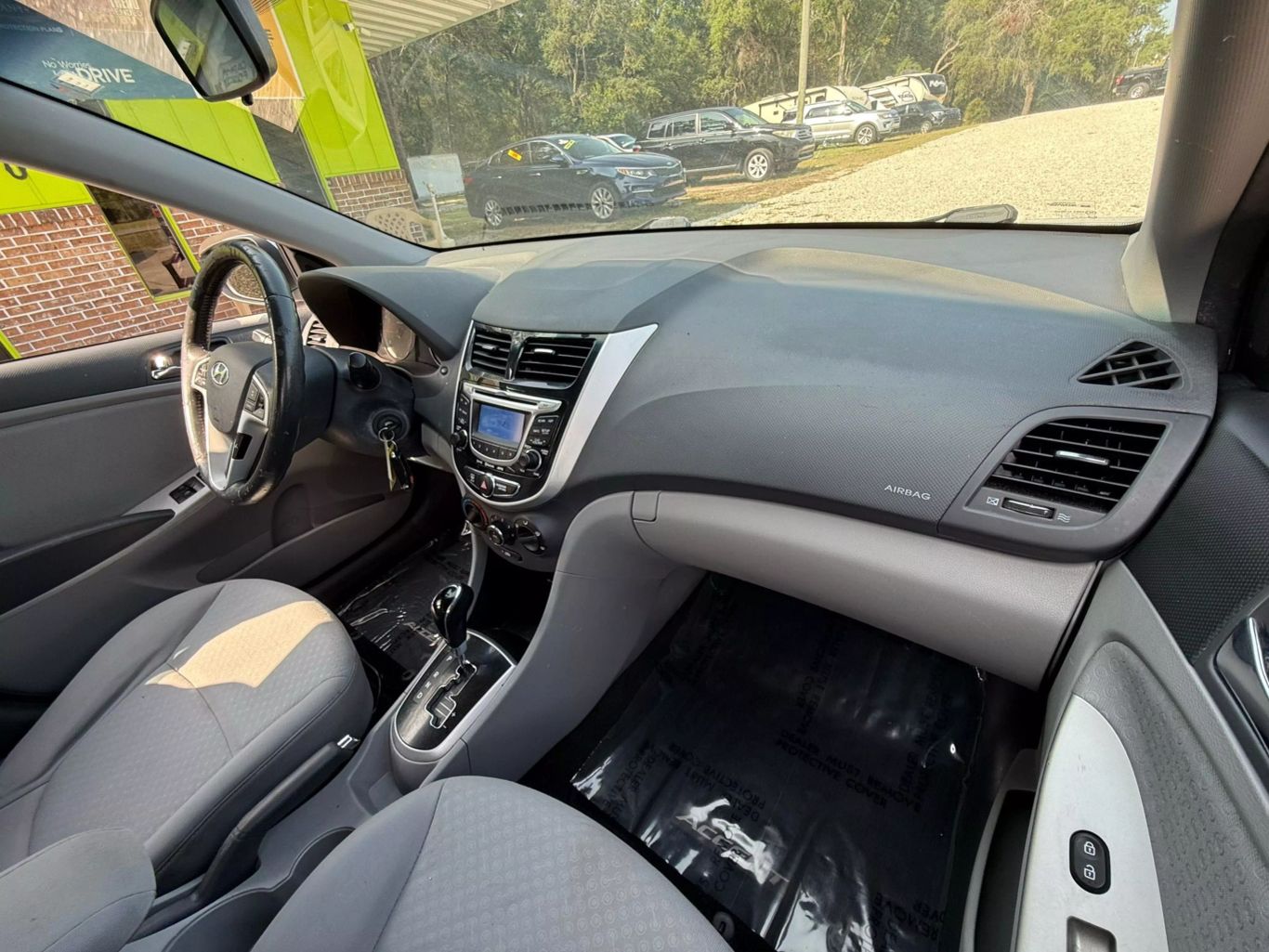 2012 HYUNDAI ACCENT HATCHBACK I4 1.6L GASOLINE HATCHBACK 5D SE 1.6L I4