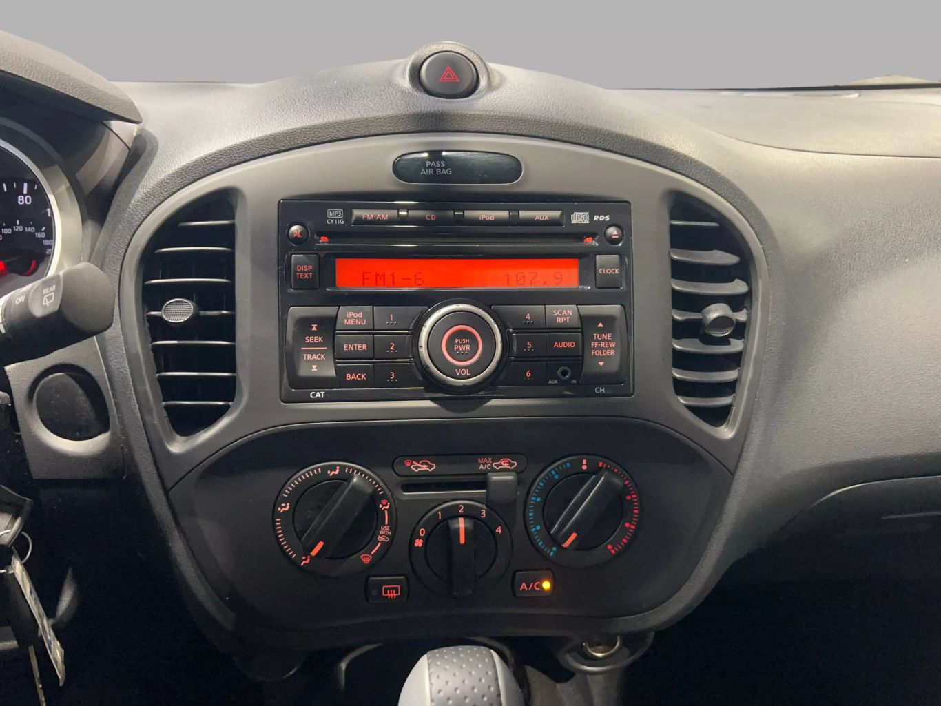2013 NISSAN JUKE SUV 4-CYL, TURBO, 1.6 LITER S SPORT UTILITY 4D