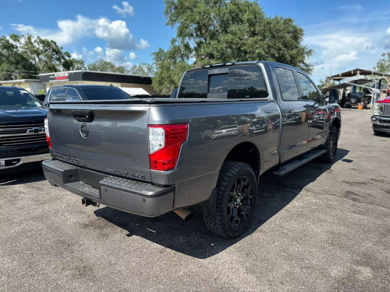 2019 NISSAN TITAN XD CREW CAB PICKUP V8, TURBO DIESEL, 5.0 LITER SV PICKUP 4D 6 1/2 FT - Tampa Motor Cars