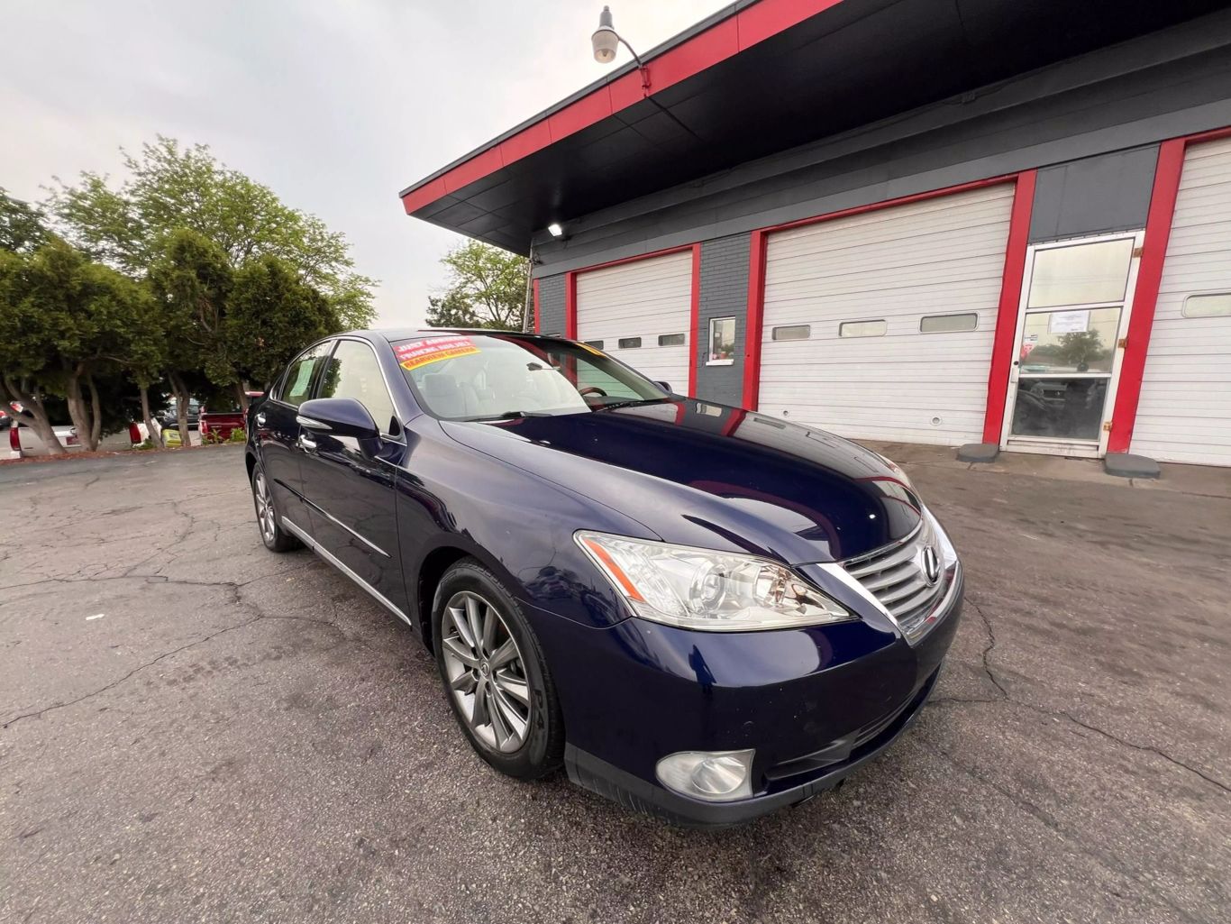 2012 Lexus Es - Image 2