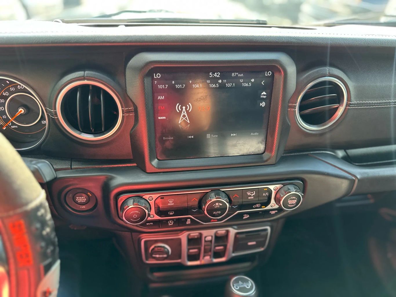 2018 JEEP WRANGLER UNLIMITED SUV 4-CYL, TURBO, 2.0 LITER ALL NEW SAHARA SPORT UTILITY 4D - Tampa Motor Cars