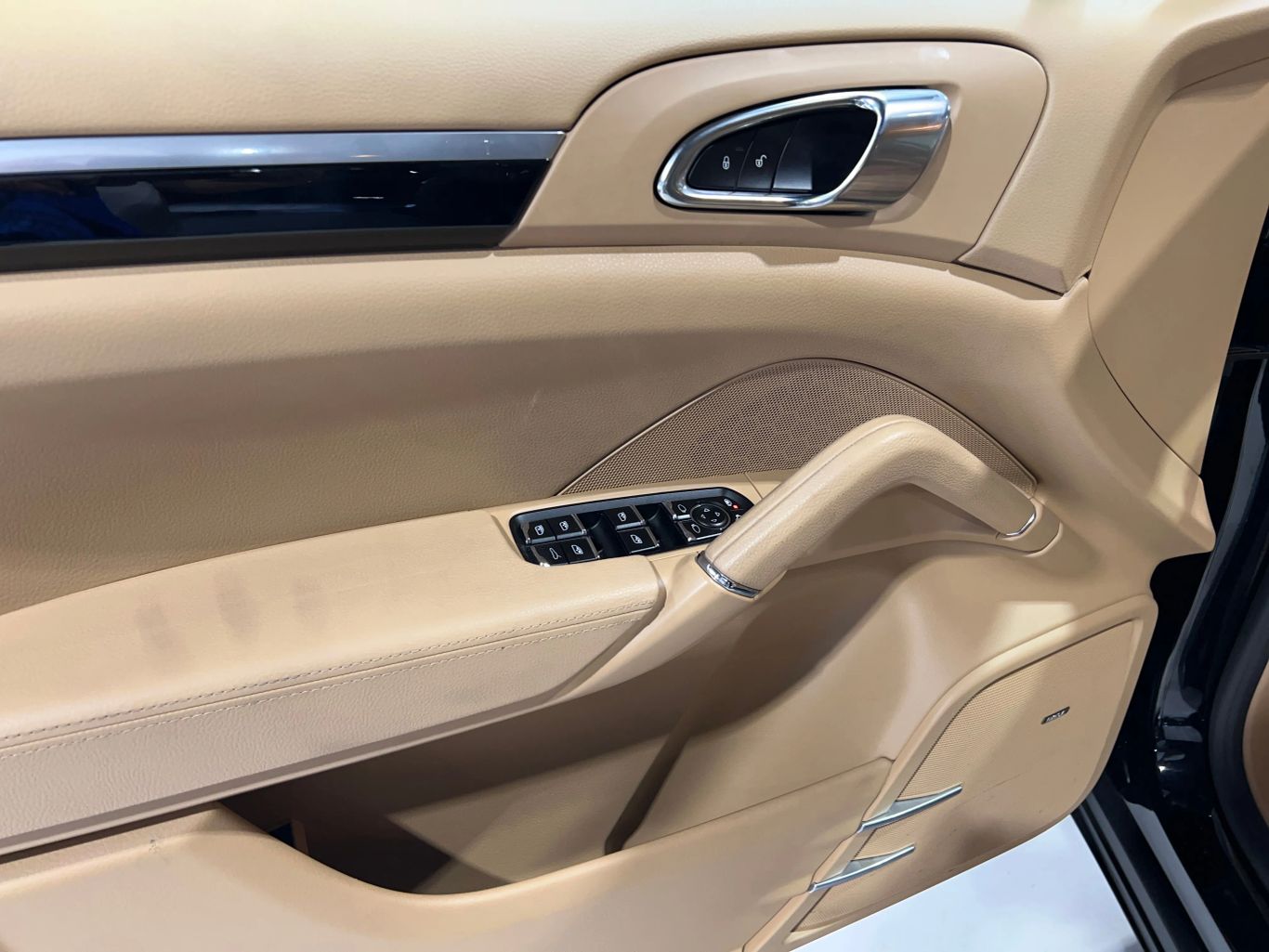 2017 PORSCHE CAYENNE SUV V6, 3.6 LITER SPORT UTILITY 4D