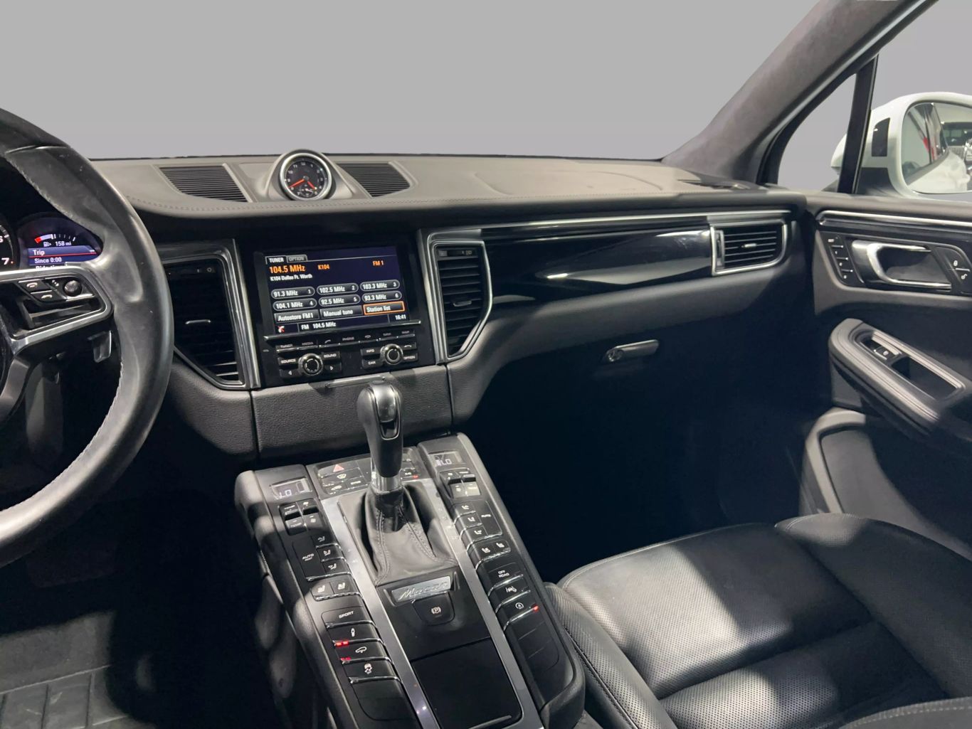 2015 PORSCHE MACAN SUV V6, TWIN TURBO, 3.6 LITER TURBO SPORT UTILITY 4D