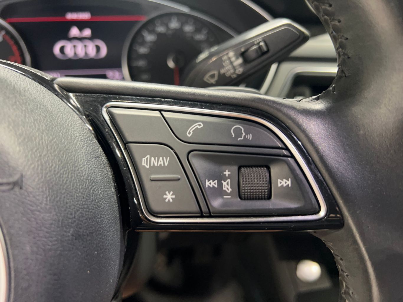 2018 AUDI A4 SEDAN 4-CYL, TURBO, 2.0 LITER ULTRA PREMIUM SEDAN 4D