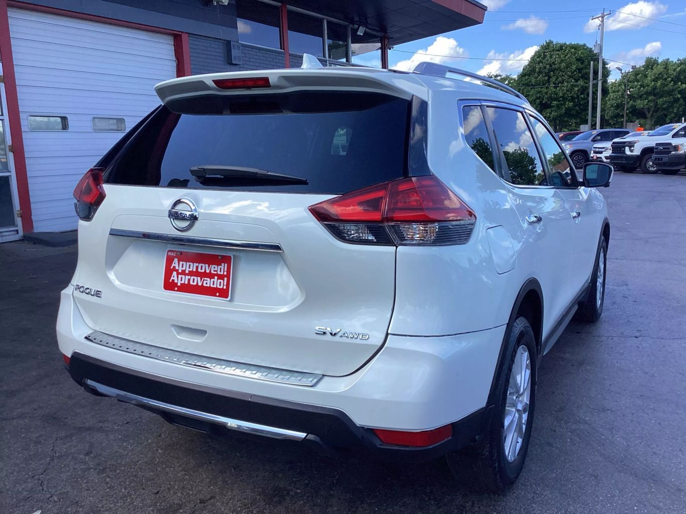 2017 Nissan Rogue - Image 10