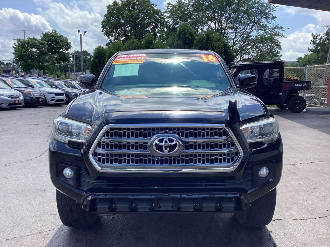 2016 Toyota Tacoma Double Cab - Image 4