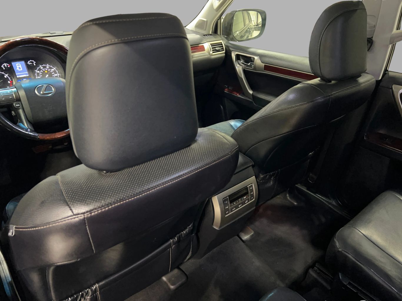 2017 LEXUS GX SUV V8, 4.6 LITER GX 460 SPORT UTILITY 4D