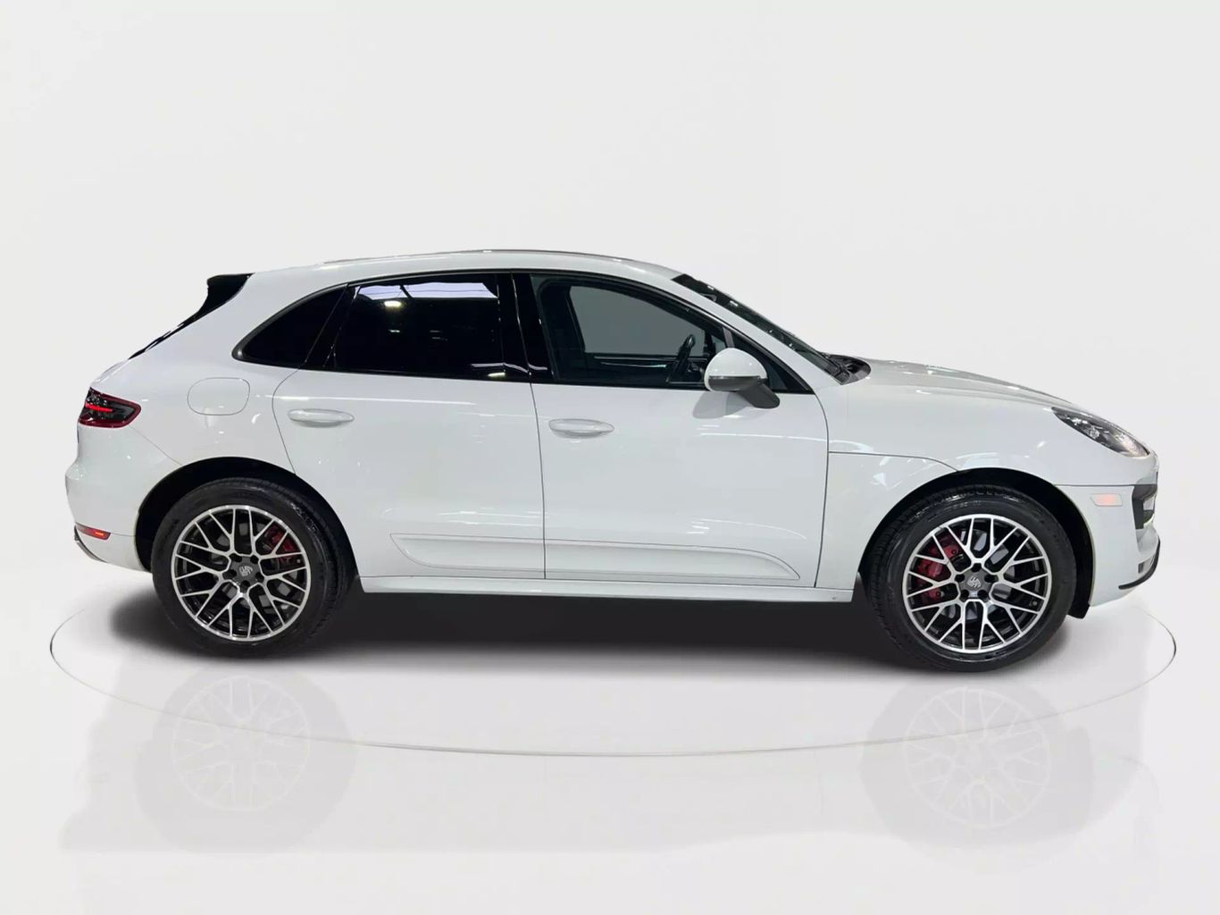 2015 PORSCHE MACAN SUV V6, TWIN TURBO, 3.6 LITER TURBO SPORT UTILITY 4D