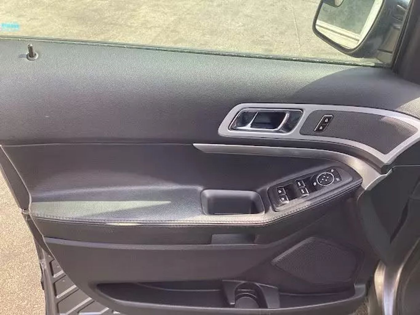 2011 Ford Explorer - Image 15