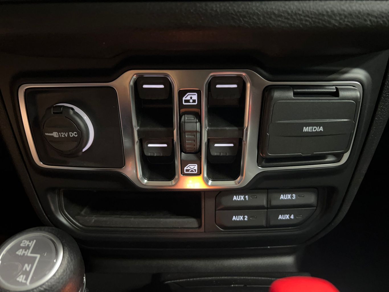 2024 JEEP GLADIATOR PICKUP V6, VVT, 3.6 LITER SPORT S PICKUP 4D 5 FT