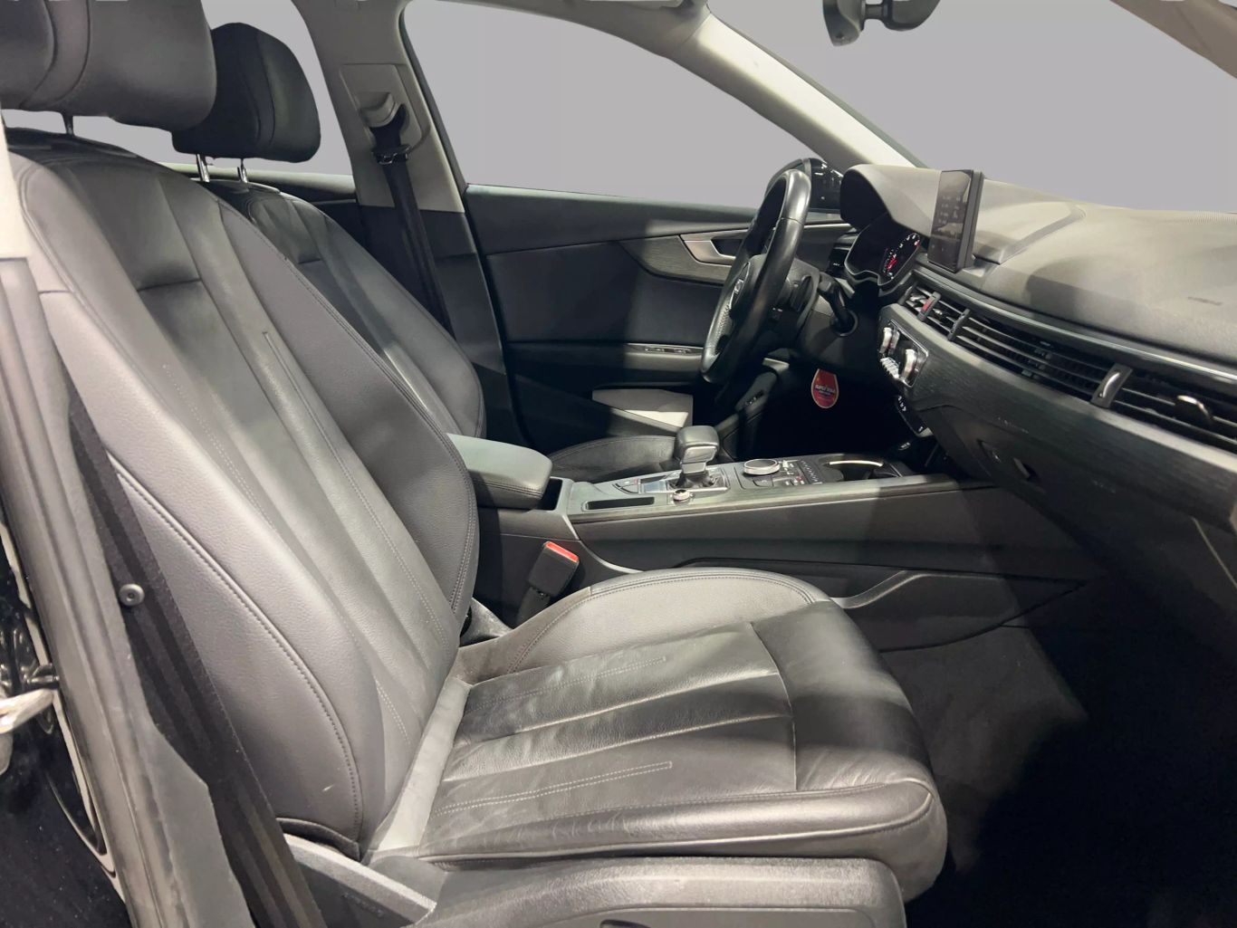 2018 AUDI A4 SEDAN 4-CYL, TURBO, 2.0 LITER ULTRA PREMIUM SEDAN 4D