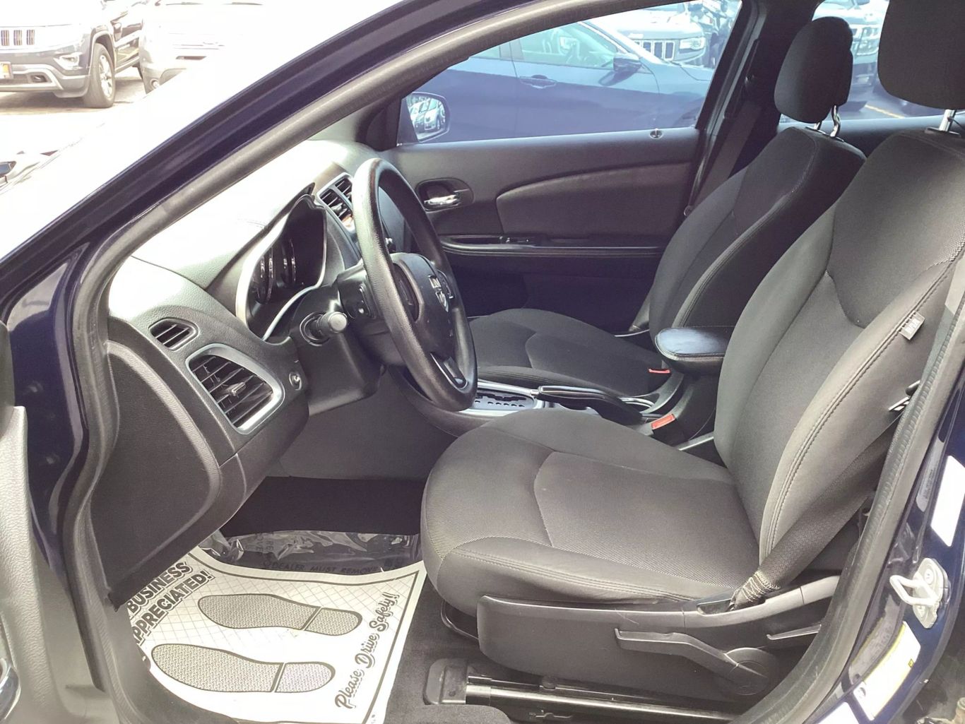 2014 Dodge Avenger - Image 11