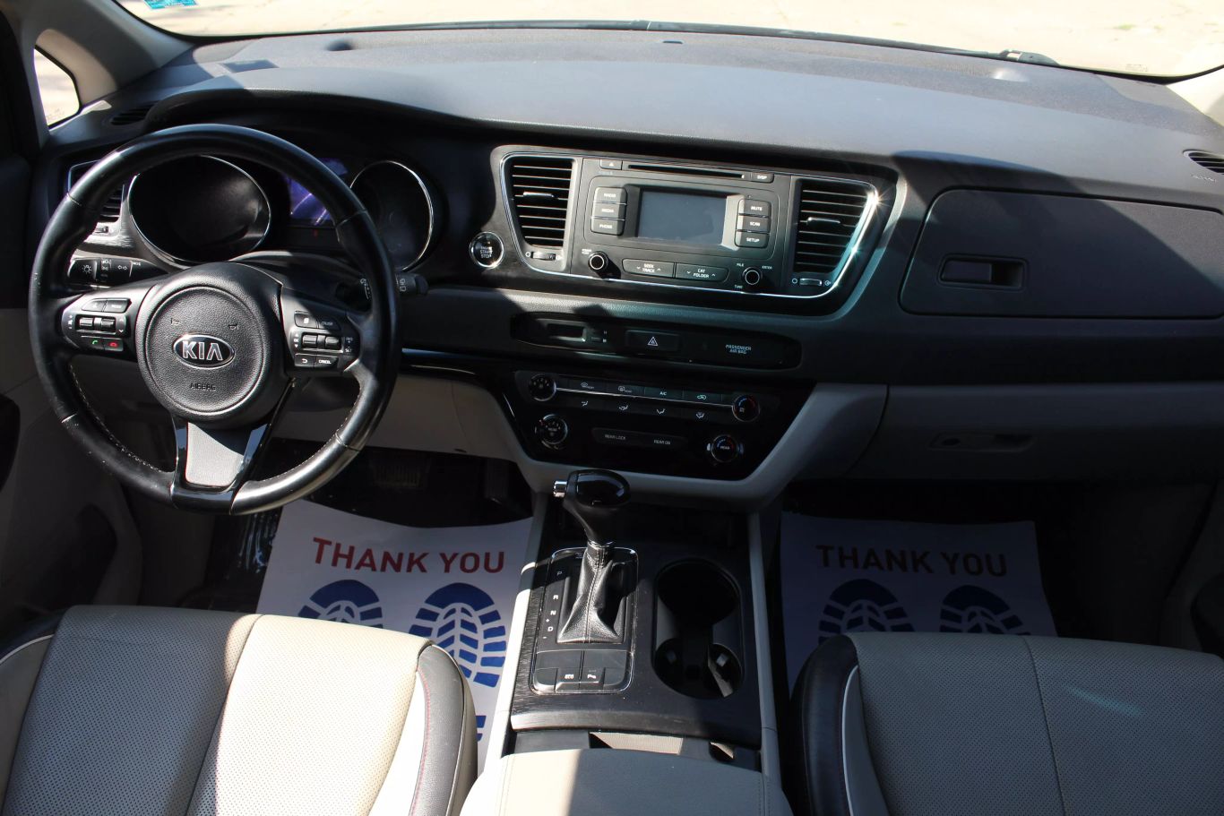 2016 Kia Sedona Lx Minivan 4d - Image 11