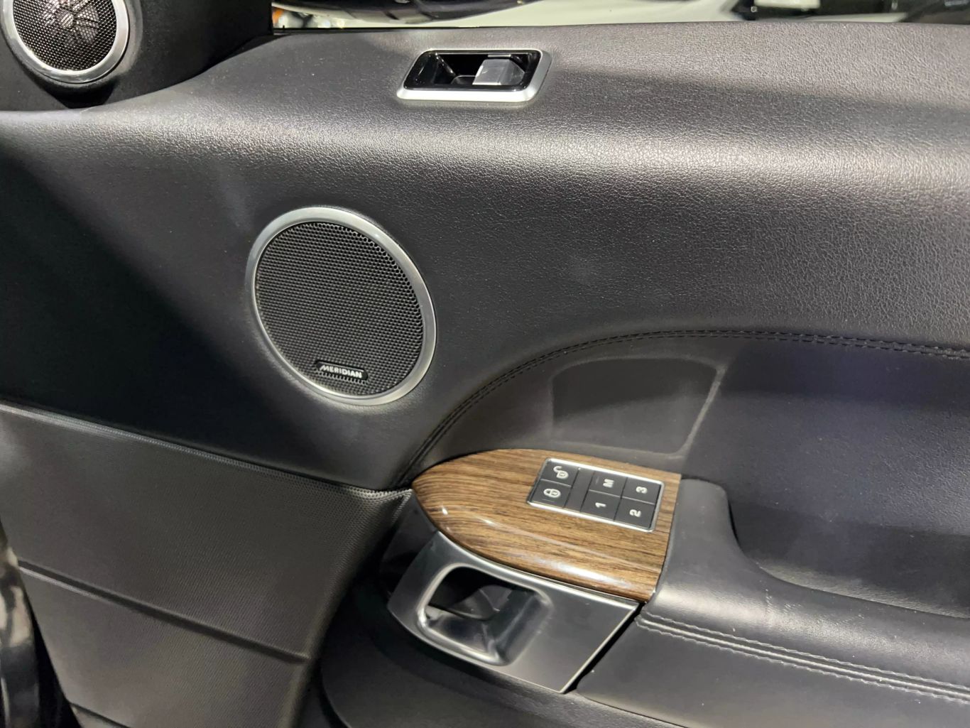2019 LAND ROVER RANGE ROVER SPORT SUV V6, TURBO DIESEL, 3.0 LITER HSE SPORT UTILITY 4D
