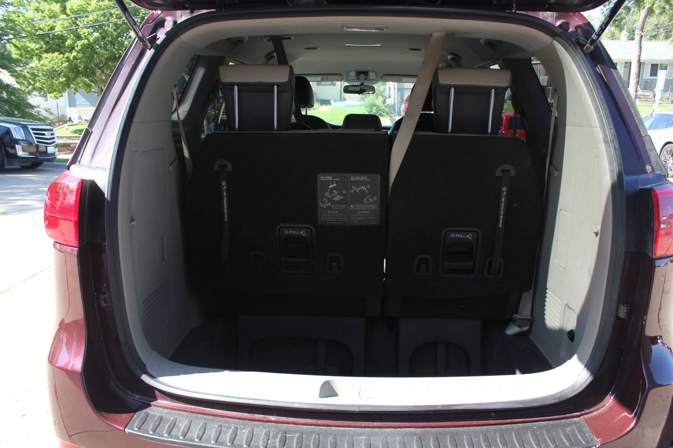 2016 Kia Sedona Lx Minivan 4d - Image 18