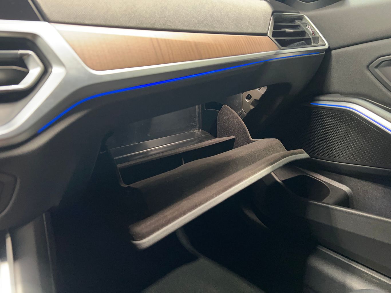2020 BMW 3 SERIES SEDAN 4-CYL, TURBO, 2.0 LITER 330I SEDAN 4D