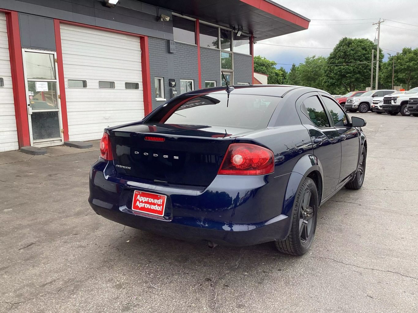 2014 Dodge Avenger - Image 10
