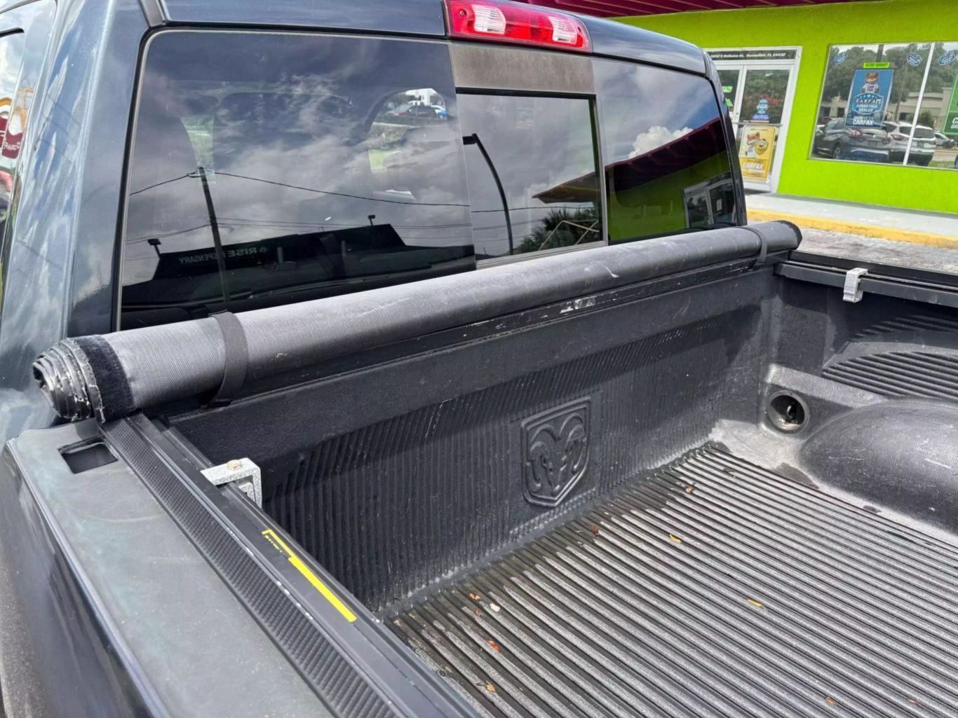2016 RAM 1500 CREW CAB PICKUP V8, HEMI, 5.7 LITER SLT PICKUP 4D 5 1/2 FT