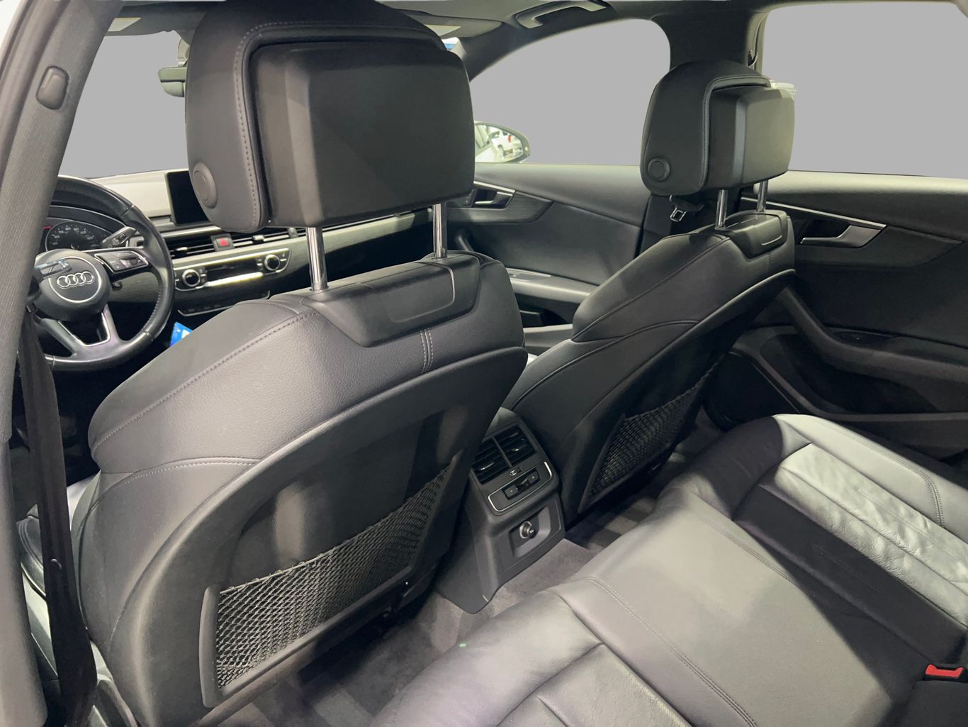 2018 AUDI A4 SEDAN 4-CYL, TURBO, 2.0 LITER ULTRA PREMIUM SEDAN 4D