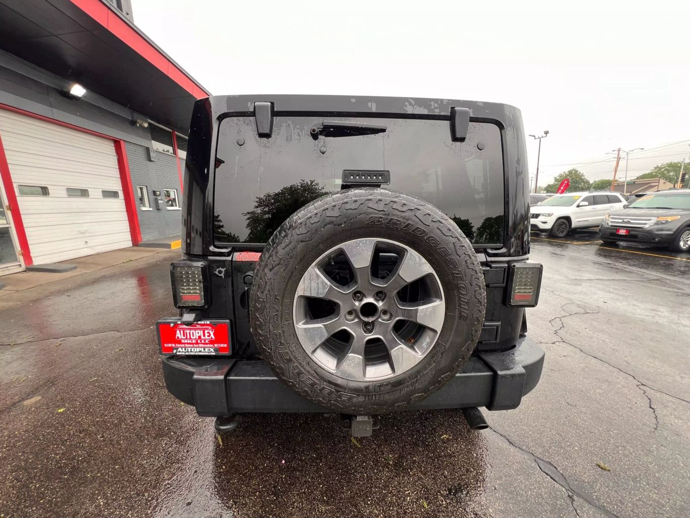 2012 Jeep Wrangler - Image 9