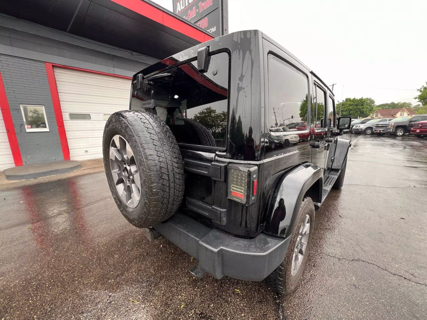2012 Jeep Wrangler - Image 10