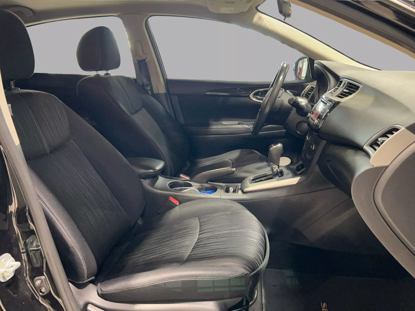 2016 NISSAN SENTRA SEDAN 4-CYL, 1.8 LITER SV SEDAN 4D