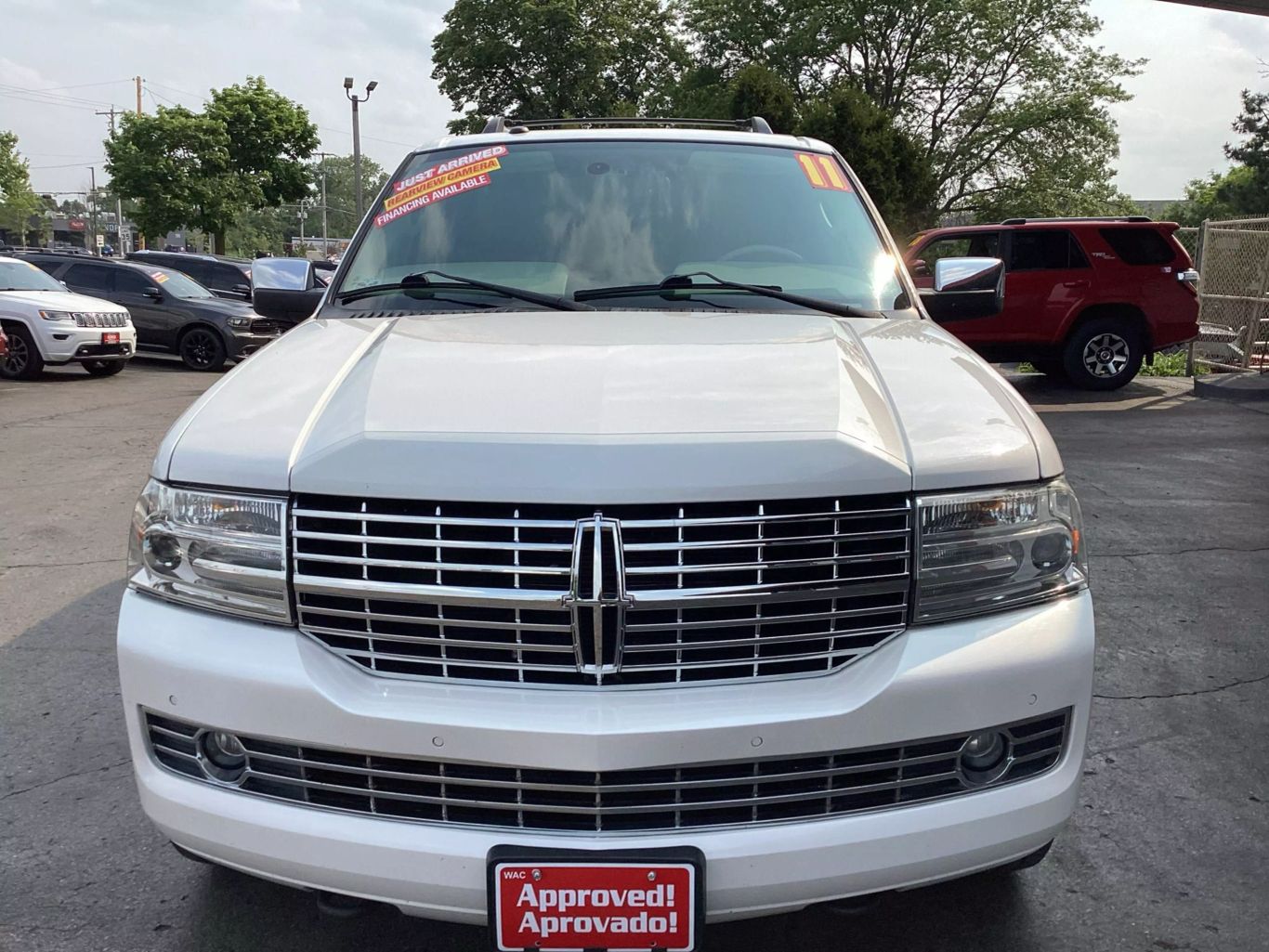 2011 Lincoln Navigator - Image 4