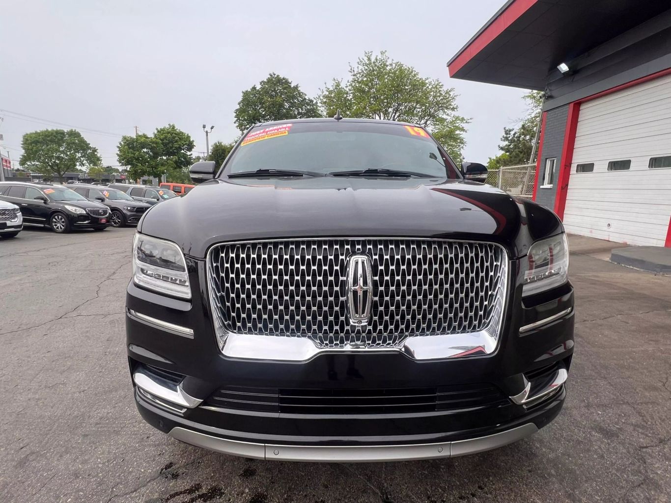 2019 Lincoln Navigator - Image 4