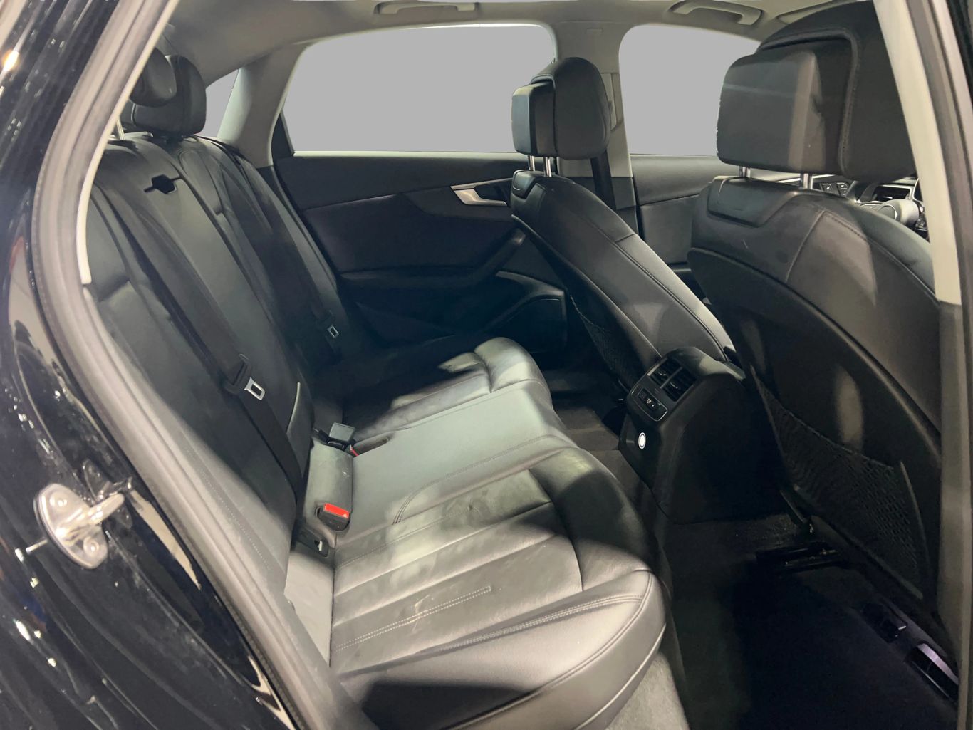 2018 AUDI A4 SEDAN 4-CYL, TURBO, 2.0 LITER ULTRA PREMIUM SEDAN 4D