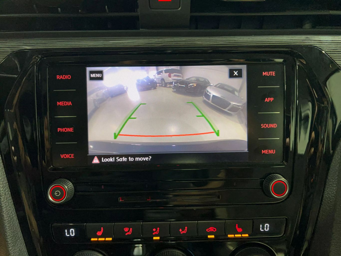 2020 VOLKSWAGEN PASSAT SEDAN 4-CYL, TURBO, 2.0 LITER R-LINE SEDAN 4D