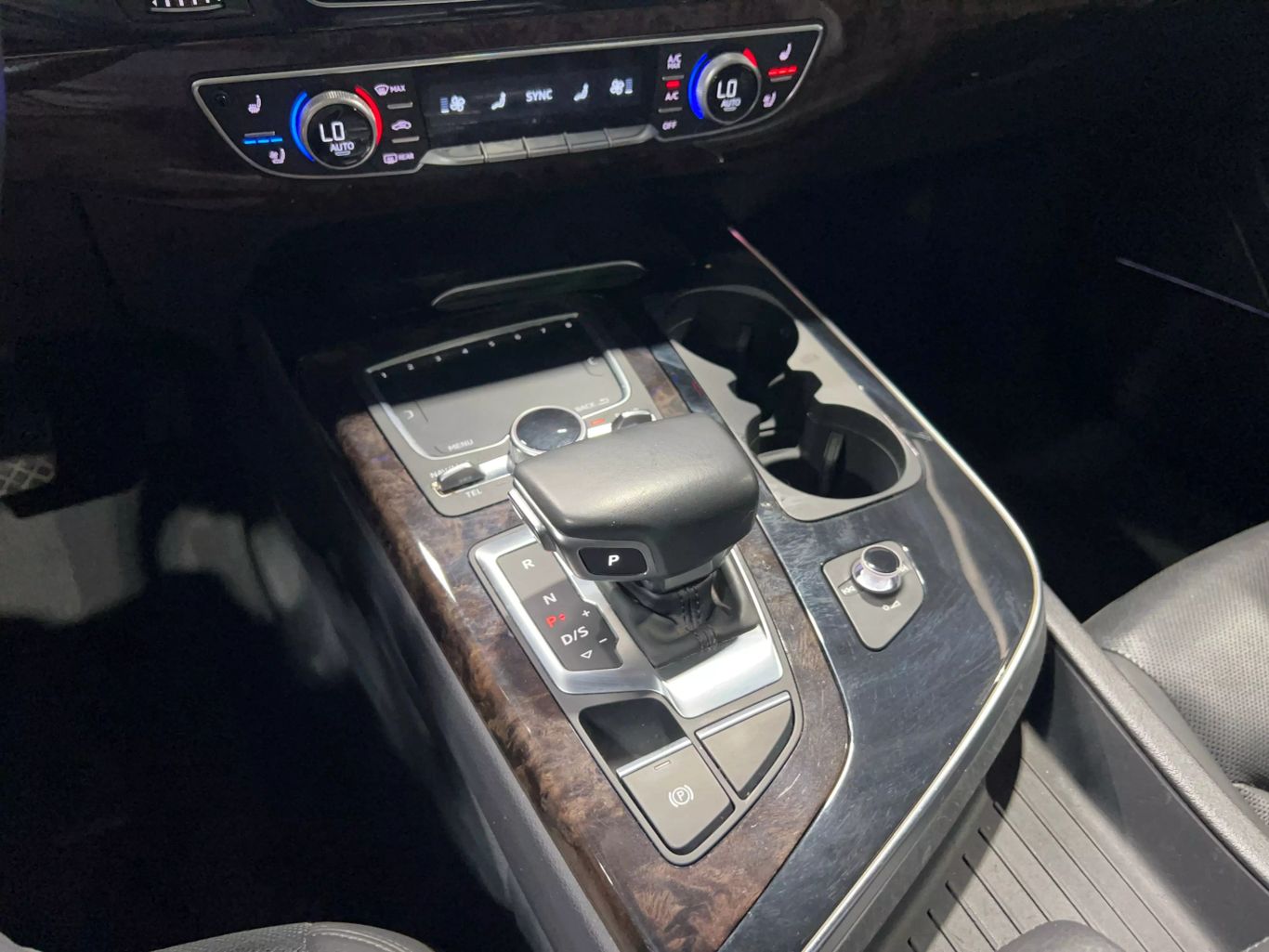 2018 AUDI Q7 SUV V6, SPRCHRGD, 3.0L 3.0T PRESTIGE SPORT UTILITY 4D